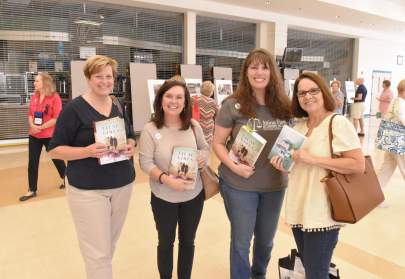 DSC_0163Cyndi-Key-Melanie-Brooks-Eve-Roham-and-Sharon-Nealy--