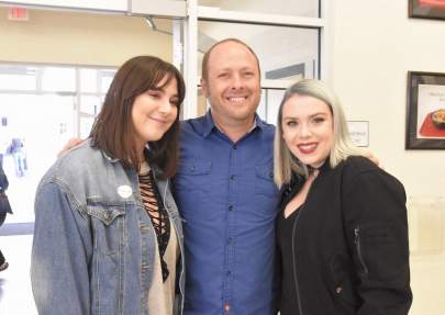 DSC_0224Chloe-DeChambeau-author-Jay-Asher-and-Mackenzie-Kvapil-