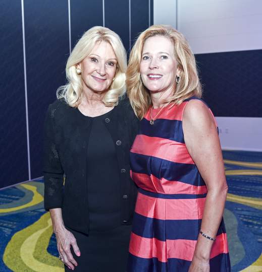 Blythe Houghland, Donna Barr