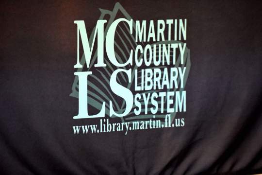 DSC_0007-BOOK-MANIA--JBHS-2017-3-4