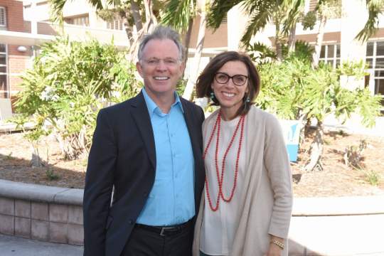 DSC_0055-BOOK-MANIA--JBHS-2017-3-4