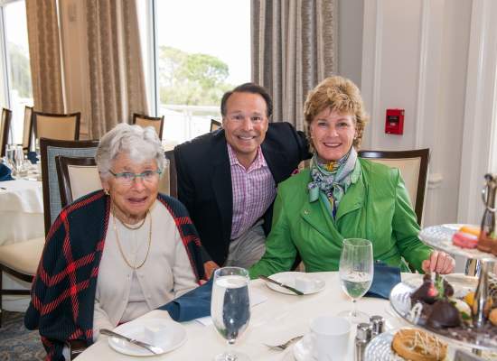 Elinor Garry, Bob and Leigh Garry